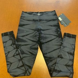 NUX Tie Dye V-Waist Leggings NWT